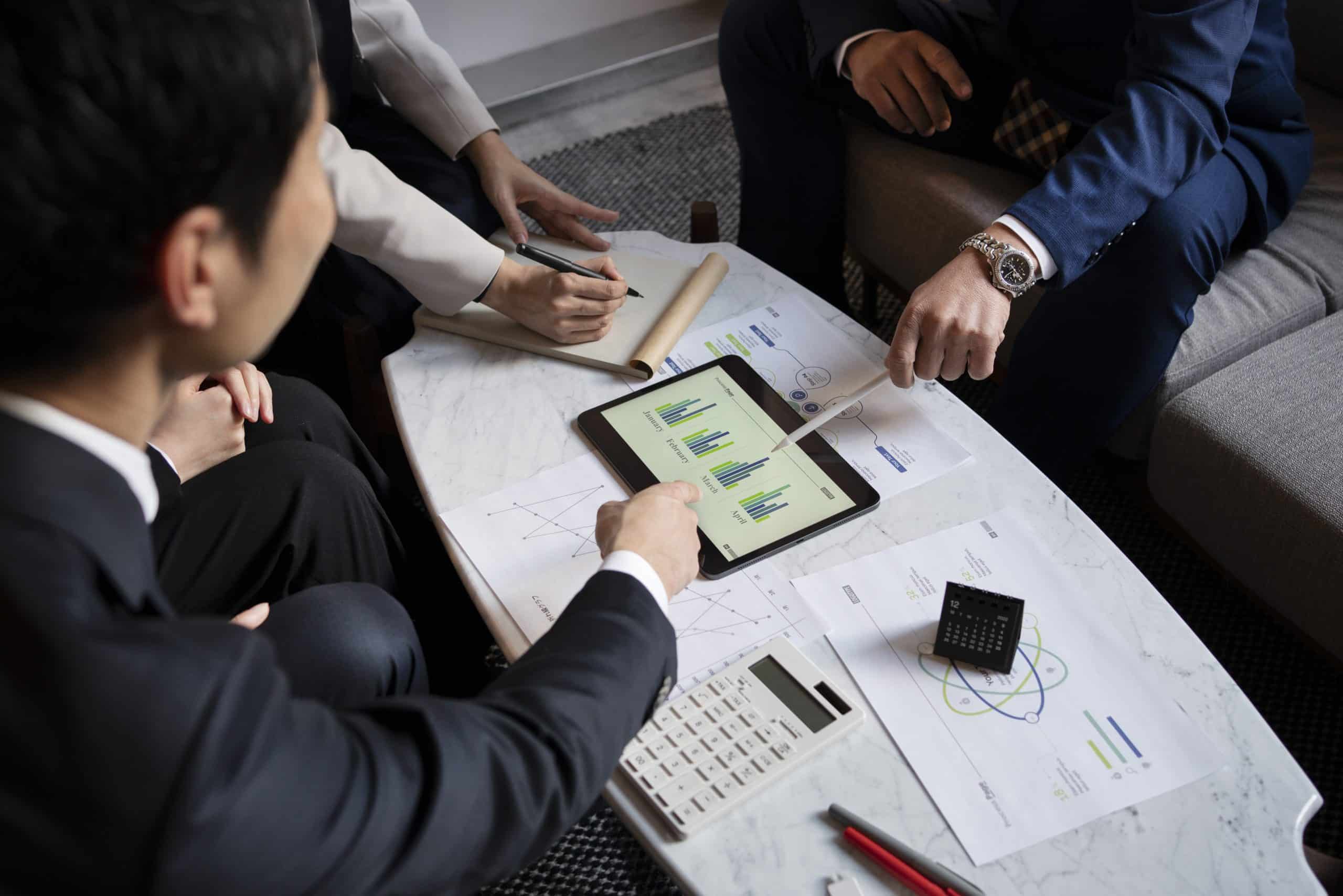 How FinTech Is Helping People Save Without Thinking