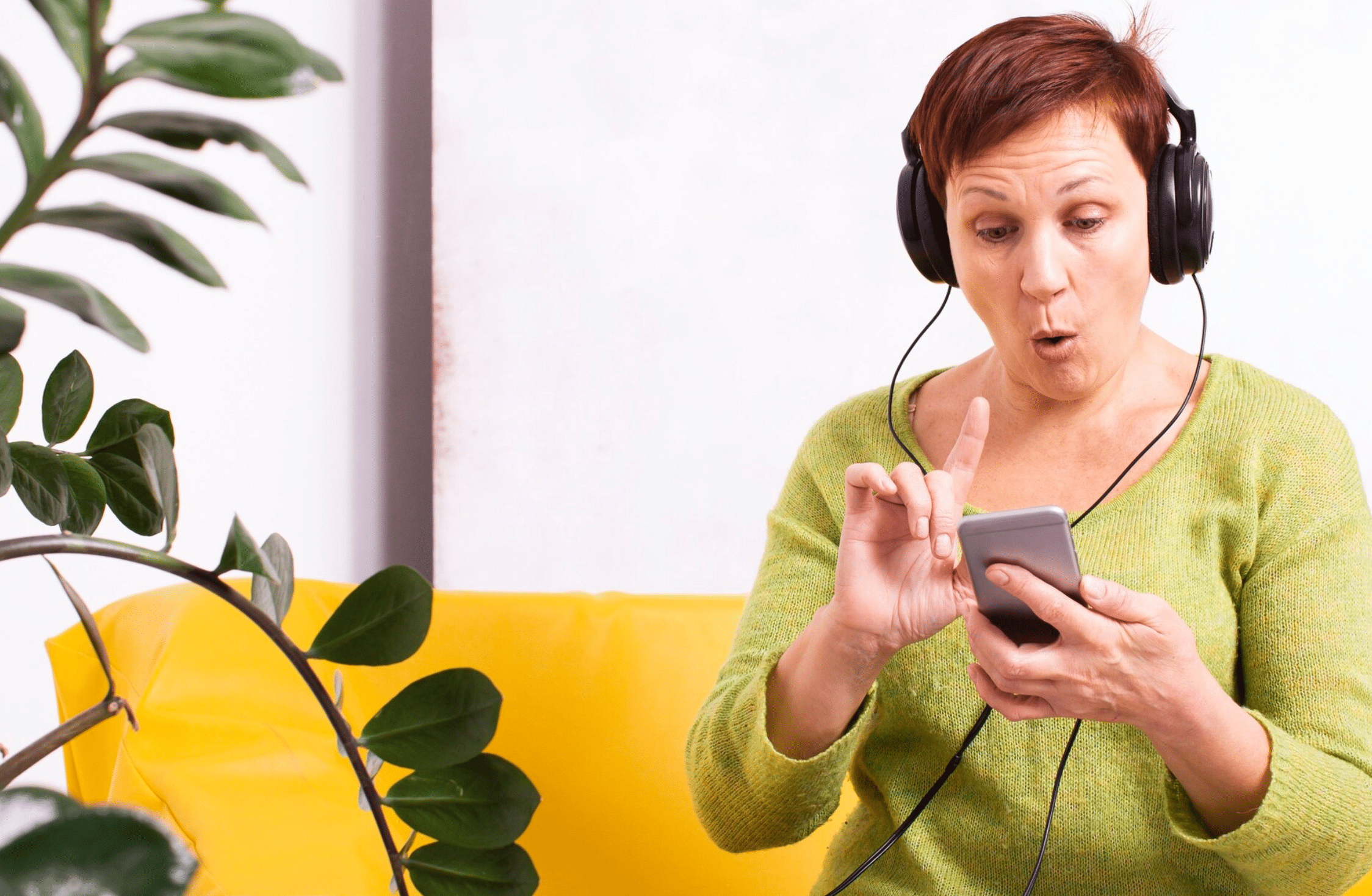 What Music Does to Task-Switching