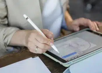 How to Build a Personal Idea Bank: Harness Trendy Tools & AI