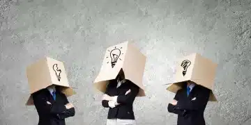 The Role of Analog Thinking in Complex Problem Solving