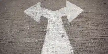 Why Simpler Choices Reduce Regret